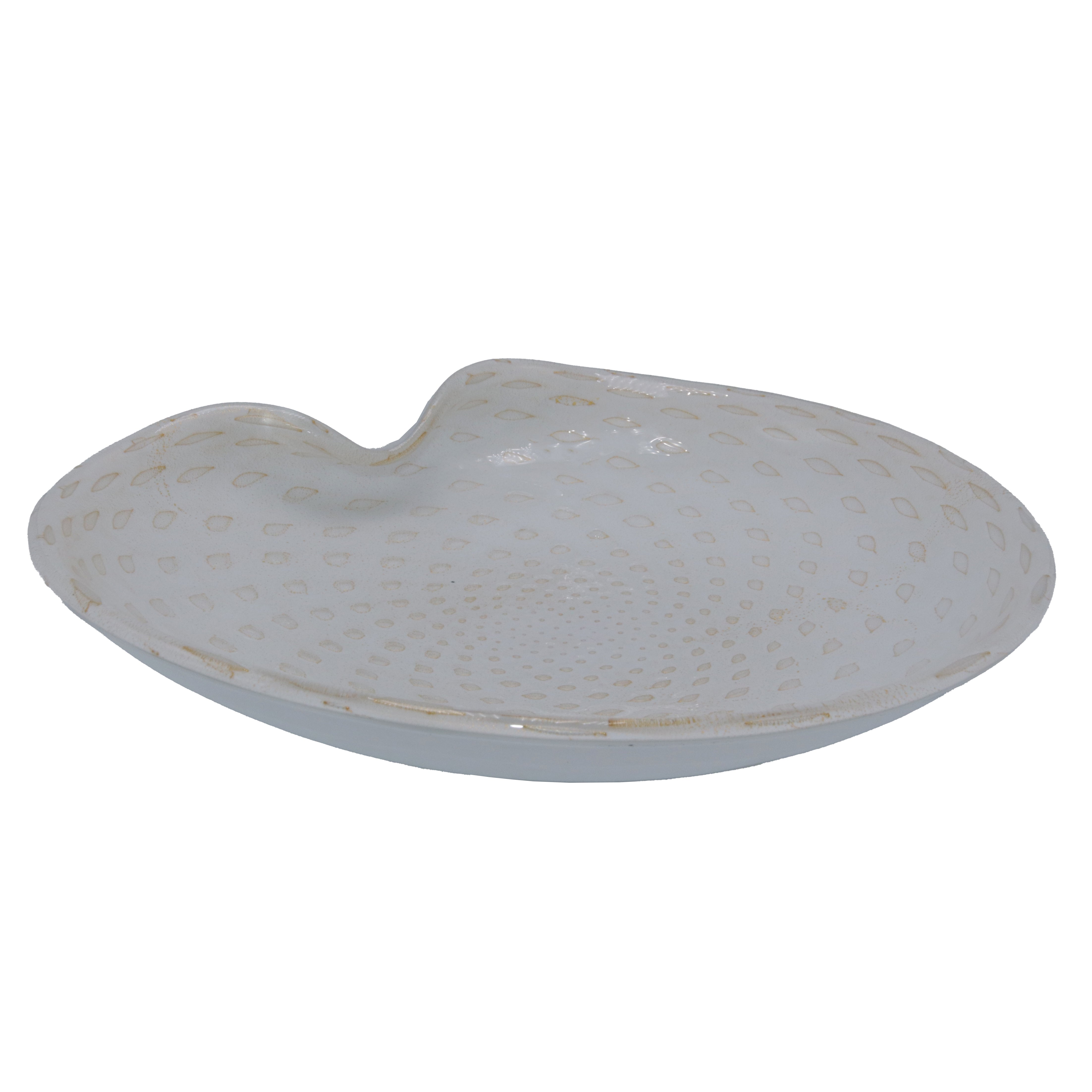 Ivory Alfredo Barbini Murano bowl with gold flecks, c. 1960